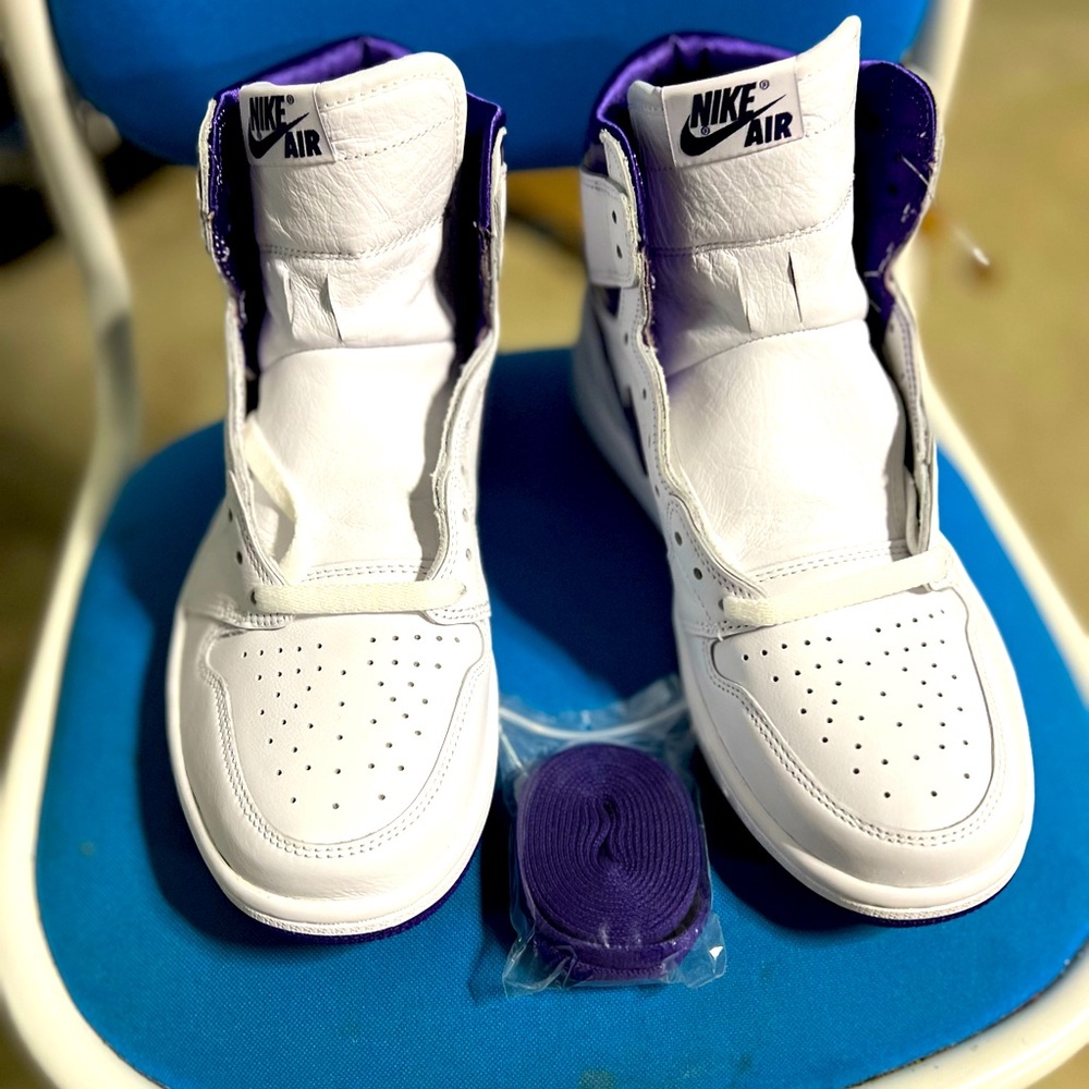 Women’s shoe , size 9